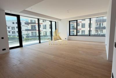 Apartament cu 4 camere decomandat în Floreasca