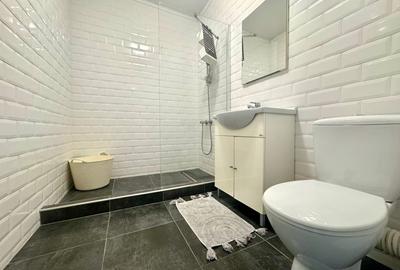Apartament cu 3 camere decomandat, mobilat în Florești - 9