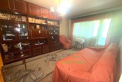 Apartament cu 3 camere decomandat în Berceni - 2