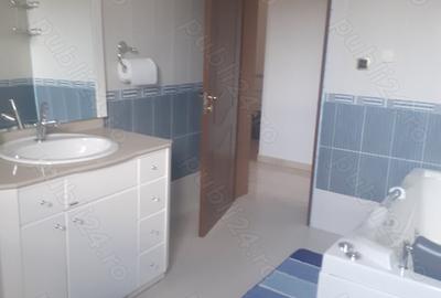 Casă cu 4 camere cu Teren 1478 Mp în Pucioasa - 3
