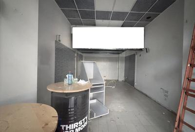 Spațiu comercial, de 45 mp, în P-ța Unirii