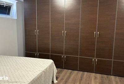 Casă cu 5 camere decomandat cu Teren 500 Mp în Central
