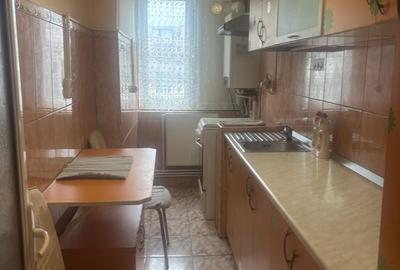 Garsonieră decomandată în Central