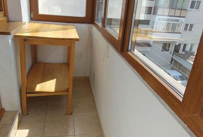 Apartament cu 3 camere decomandat în 14 Mai - 14