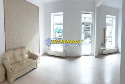 Spațiu comercial, de 120 mp, în Cetate