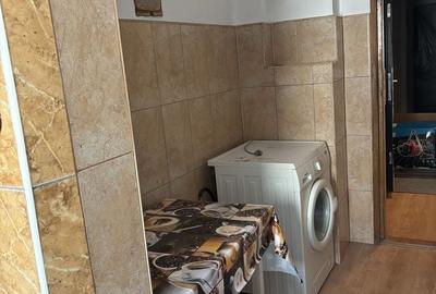 Garsonieră decomandată în Malu Roșu