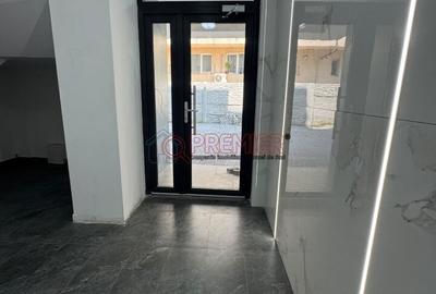 Apartament cu 2 camere decomandat în Ferentari