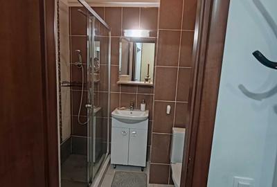 Garsonieră decomandată în Central - 2
