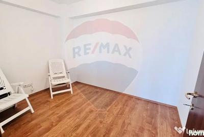 Apartament cu 3 camere decomandat în Nufărul