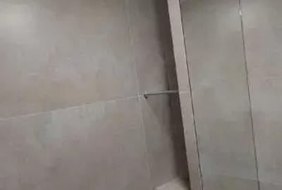 Apartament cu 2 camere decomandat în Florilor