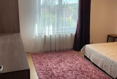 Apartament cu 3 camere decomandat în 7 Noiembrie