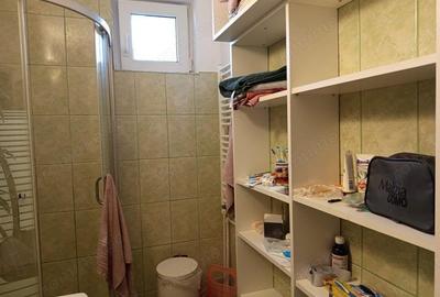 Apartament cu 4 camere decomandat în Progresul - 9