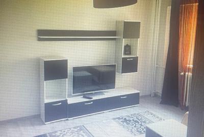 Apartament cu 2 camere semidecomandat în Tei