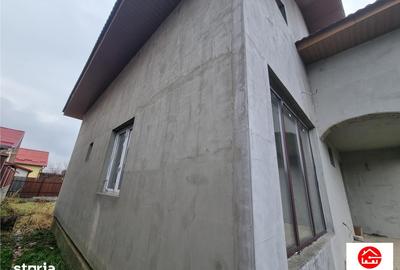 Casă cu 4 camere cu Teren 500 Mp în Sâncraiu de Mureș