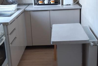 Apartament cu 2 camere semidecomandat în Florești