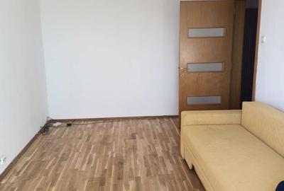 Apartament cu 2 camere decomandat în Vitan