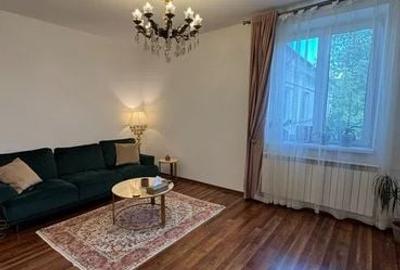 Apartament cu 2 camere decomandat în Vatra Luminoasă