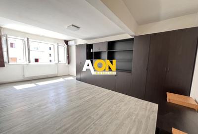 Garsonieră decomandată, mobilată în Ampoi 1 - 1