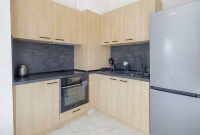 Apartament cu 2 camere decomandat în Lacul Tei