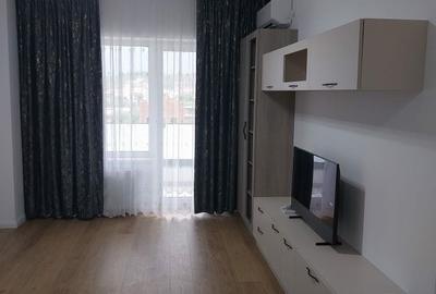 Garsonieră decomandată în Nicolina