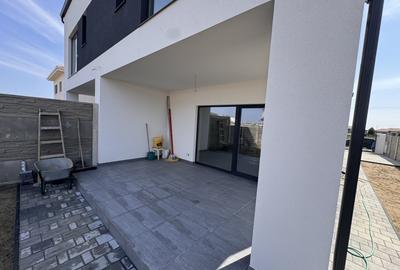 Duplex cu 4 camere cu Canalizare în Moșnița Nouă - 11