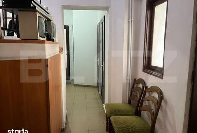 Casă cu 9 camere cu Teren 111 Mp în Brazda lui Novac
