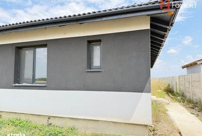 Casă cu 3 camere în Săcălaz