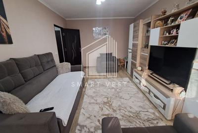 Apartament cu 3 camere decomandat, mobilat în Micro 16