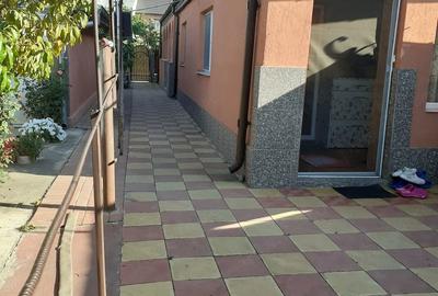 Casă cu 3 camere cu Teren 700 Mp în Central - 8