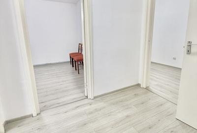 Apartament cu 3 camere decomandat în Tudor
