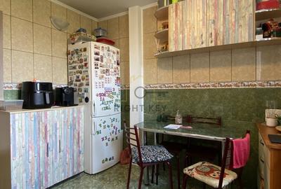 Apartament cu 3 camere semidecomandat, mobilat în Ștefan cel Mare - 10