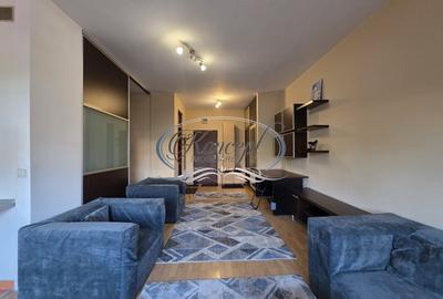 Apartament cu 2 camere semidecomandat, mobilat în Mărăști