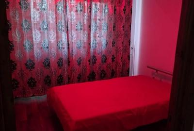 Apartament cu 3 camere decomandat în Exterior Vest