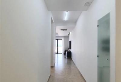 Apartament cu 3 camere decomandat în Central - 16