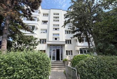 Apartament cu 3 camere decomandat în Ultracentral