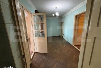 Casă cu 3 camere în Central