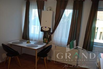 Apartament cu 2 camere semidecomandat, mobilat în Semicentral