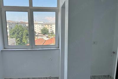 Garsonieră decomandată în Central - 2