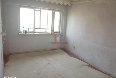 Garsonieră decomandată în Hipodrom