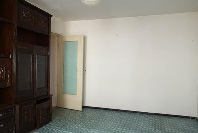 Apartament cu 3 camere decomandat în Răcădău - 3