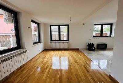 Casă cu 7 camere cu Teren 570 Mp în Roșu - 13