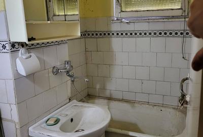 Apartament cu 3 camere decomandat în Central - 3