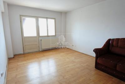 Apartament cu 2 camere decomandat în Energiei - 2