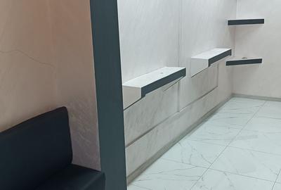 Spațiu comercial, de 13 mp, în Aroneanu - 3