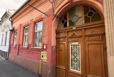 Casă cu 3 camere cu Teren 260 Mp în Central