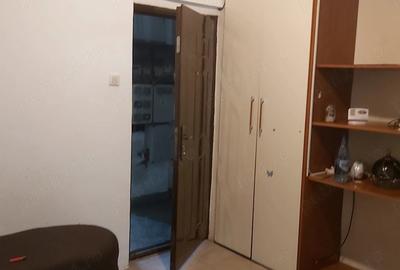Garsonieră semidecomandată în Rahova