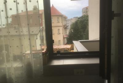 Apartament cu 2 camere decomandat în 13 Septembrie - 3