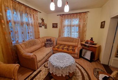 Casă cu 4 camere cu Teren 509 Mp în Rădăuți - 8