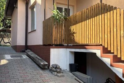 Casă cu 2 camere în Central
