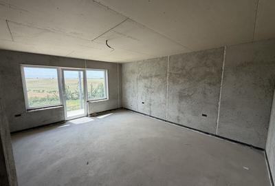 Casă cu 4 camere în Aluniș - 6